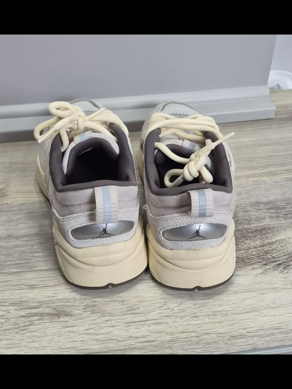 Jordan Men's Cream and Gray Suede Mesh Sneakers
